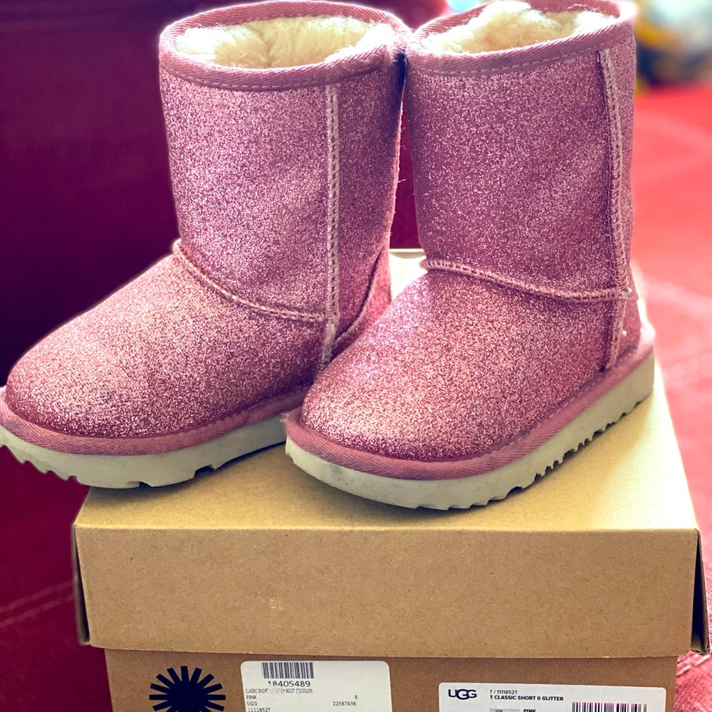 Girls Ugg glitter boots size 8C